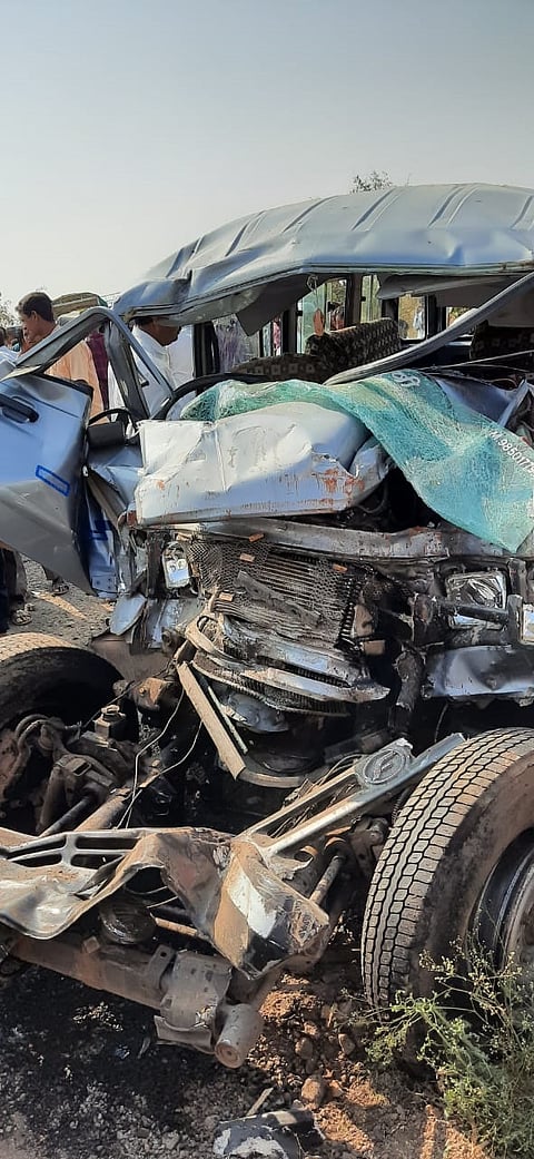 Vairag Accident.jpg