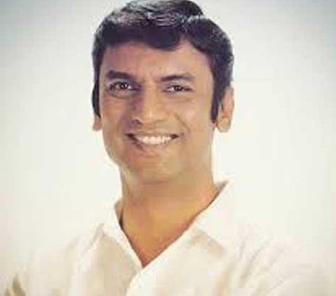 Minister Gadakh gives political place to people from all walks of life