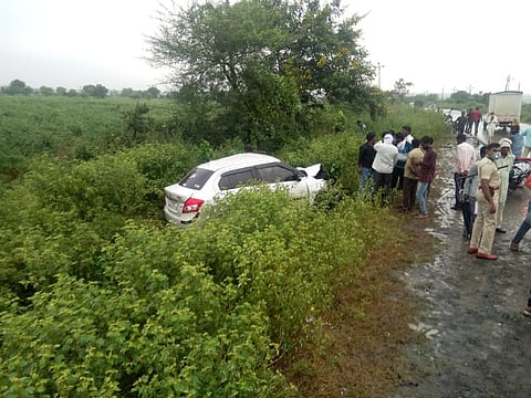 Akola News: Two killed, two seriously injured in bizarre accident at Karanja Washim
