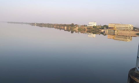 Farmers happy as water is blocked in Kavalewada dam
