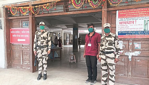 Corona Hospital Live : Corona's battlefield and skilled soldiers.