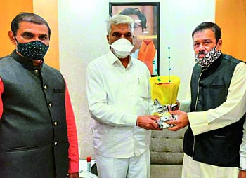 dada bhuse