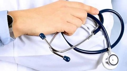 सामान्य कुटुंबातील चौघा भावंडांचे एकच ध्येय; त्यांचा ‘मेडिकल’चा वाटेवरील प्रवास !