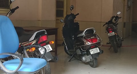 Shocking : Scooter stand in the office