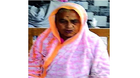 kamlabai j.png