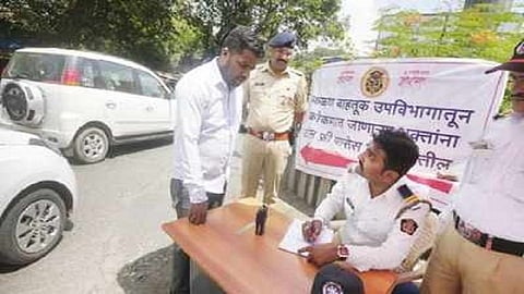चाकरमान्यांचा गणेशोत्सव यंदा मुंबईतच; ई-पाससाठी पोलिसांकडे केवळ 4 हजार अर्ज