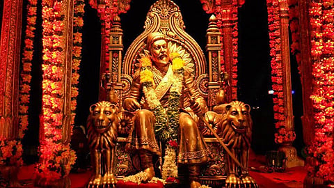 40 kg silver idol of Chatrapati Shivaji Maharaj at Raigad mahad