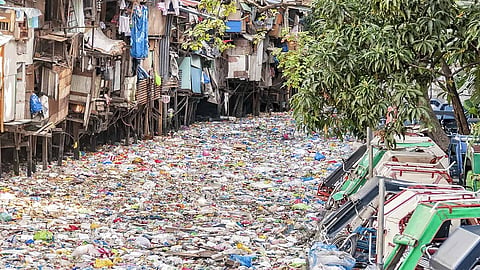 मुख्यमंत्र्यांचे निर्देश, मिठी नदी पात्रातील बाधित झोपडपट्टीधारकांचे त्वरित स्थलांतर करावे,