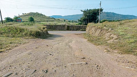 सातारा-पंढरपूर महामार्गालगतचा धोकादायक 'नेर फाटा' ठरतोय वाहतुकीस अडथळा