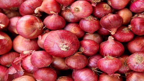 Onion price in Sangli market is Rs. 50 per kg