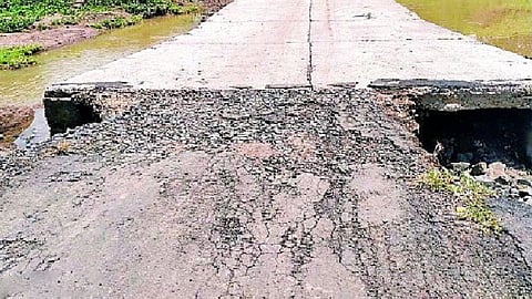 floods humen story from kolhapur Over the course of an hour similar picture emerged in many parts of the city
