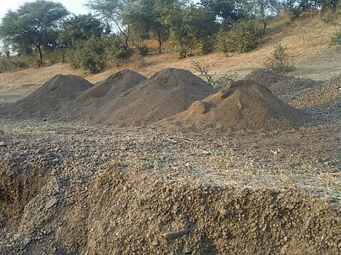 sand on road
