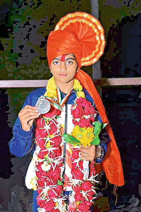 आजोबा, वडील, चुलते, भावांनंतर आता मुलगीही गाजवतेय कुस्तीचा फड