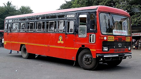 st buses