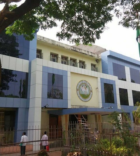 गटशिक्षणाधिकाऱ्यांना वाहन देण्याचा प्रस्ताव मंजूर; सोलापूर "झेडपी'च्या शिक्षण विभागाचा निर्णय