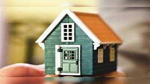 दिमाखदार कार्यक्रमात घरांच्या चाव्या दिल्या; घरांचा पत्ताच नाही...