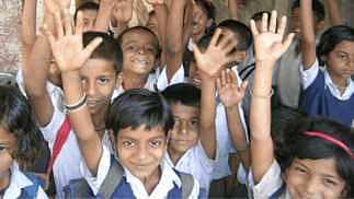 प्रयोग करायला मुले काय माकडे किंवा उंदीर आहेत का?
