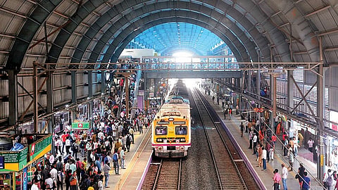 CSMT ते बोरिवली प्रवाशांसाठी आनंदाची बातमी; MUTP प्रकल्पांना गती येणार
