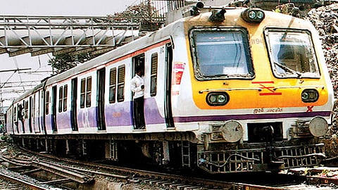 1 ऑक्टोबरपासून मध्य रेल्वे महिला विशेष लोकल सोडणार; गाड्यांची संख्याही वाढवली