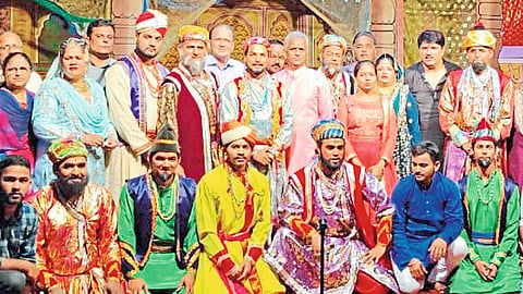 Sangeet Tajmahal Wins In State Drama Competition Ratnagiri Marathi News
