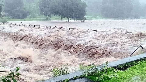 #KonkanRains रत्नागिरी जिल्ह्यात पावसाने हाहाकार
