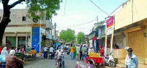 अमळनेरकरांनो सावधान...अजून संकट टळलेले नाही !