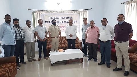 Entrepreneurs in Baramati will plant one thousand trees
