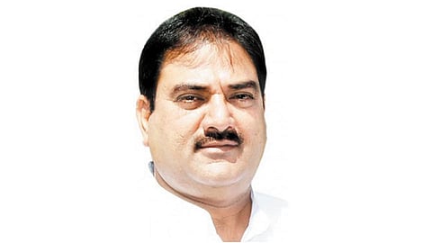 चौटाला यांच्याकडून टोलवाटोलवीचा डाव