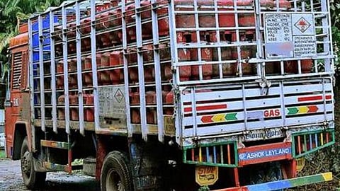 Gas-Cylinder-Truck