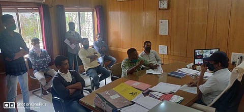 Maharashtra Navnirman Sena protests against electricity bills