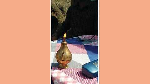 औरंगाबाद : पाण्यावर पेटवलेला दिवा