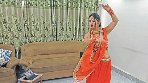 Garba Dance Discovery Show Online