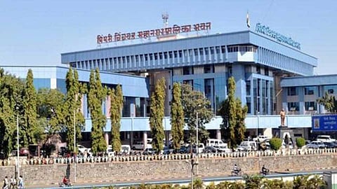 पिंपरी-चिंचवड महापालिकेच्या अधिकाऱ्यांच्या कामकाजाचे फेरवाटप