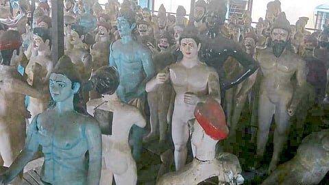 देखाव्यांचा व्यवसाय उरला यंदा केवळ 'दिखावा'