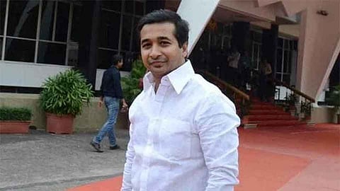 ...अन्यथा मुंबई खड्डेमुक्त करण्यासाठी रस्त्यावर उतरू - नितेश राणे