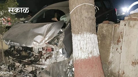 दौंडचे माजी नगराध्यक्ष एअरबॅगमुळे बचावले