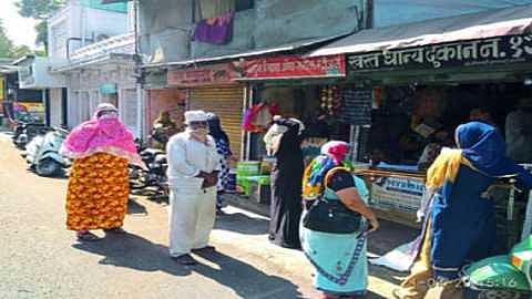 देशातील काही दुकानं सुरु करण्यास परवानगी; पण...