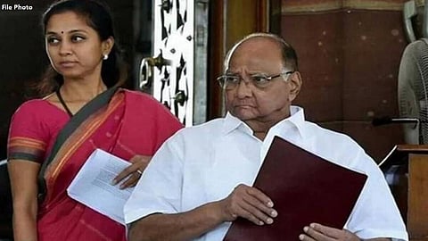 तटकरे, मुंडे वाय बी चव्हाण सेंटरमध्ये शरद पवारांच्या भेटीला, मुंबईत राजकीय खलबतं जोरात