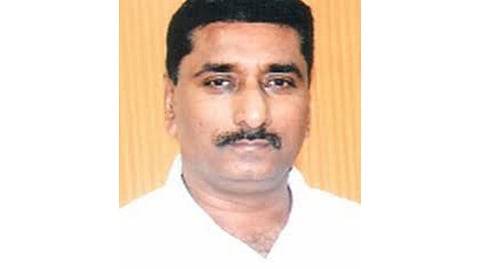 dhule corporation commissioner shekh