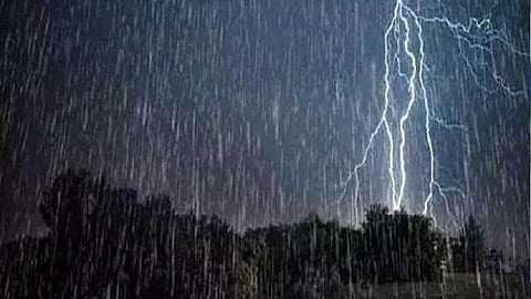 सावधान! मुंबई, ठाणे पालघरला हवामान खात्याने दिला मोठा इशारा; रायगड, रत्नागिरीतही अंबर अलर्ट जाहीर