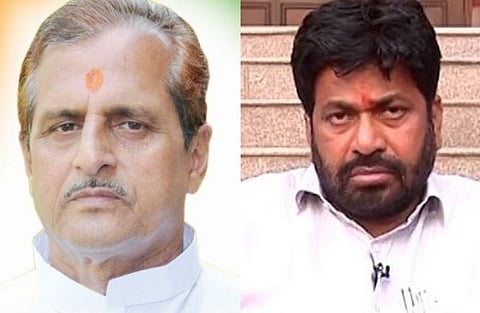 akola mla and guardian minister