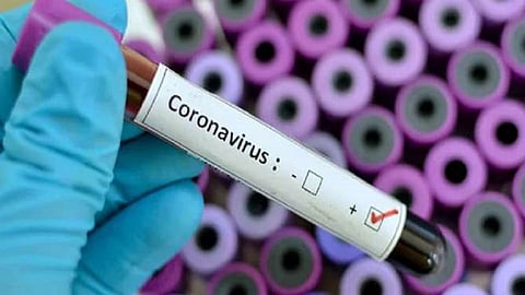 the fraud medicine of coronavirus sale in uchgaon but the people stop this fraud in kolhapur
