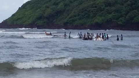 marine scrap dangerous to fishermen for fishing in the sea boat was destroyed