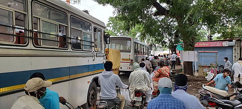 बारामती शहरात लॉकडाउनचे तीन-तेरा अन्...