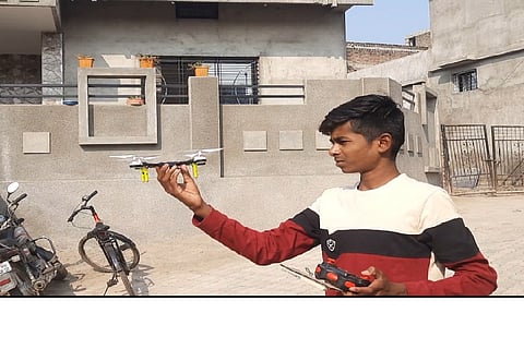 student made drone from waste material in teosa of amravati