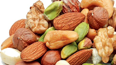 चवीचे खाणार त्याला ड्रायफ्रुटस् मिळणार