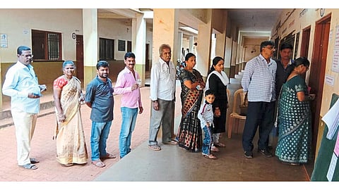 Lanja Nagarpanchayat 73 Percent Voting Ratnagiri Marathi News