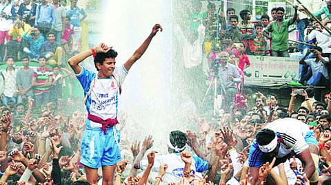 state government decided to declare public holiday on Dahi Handi mumbai