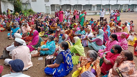 Difficulties In Getting Pension In Ichalkaranji Kolhapur Marathi News