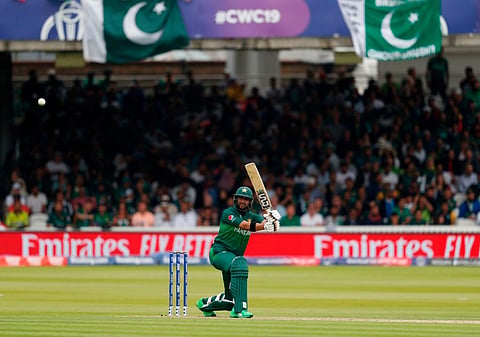 World Cup 2019 : निसटत्या विजयाने पाकिस्तान तरले; पंचांचे चुकीचे निर्णय पथ्यावर